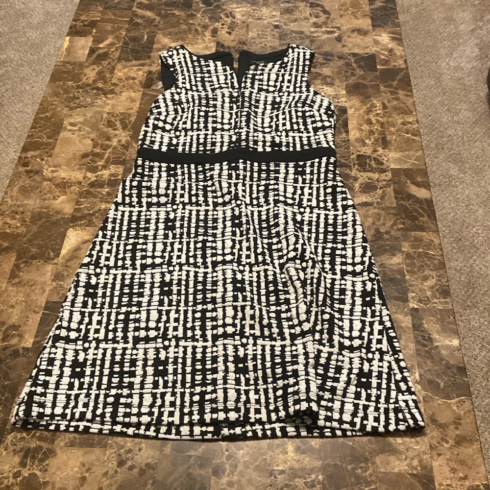 Black Ann Taylor dress size 4P PETITE